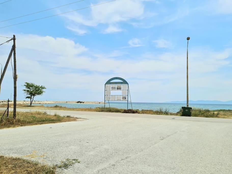 Mom'S Seaside Home Kariani Exterior foto