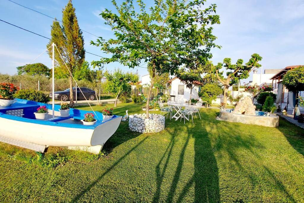 Mom'S Seaside Home Kariani Exterior foto